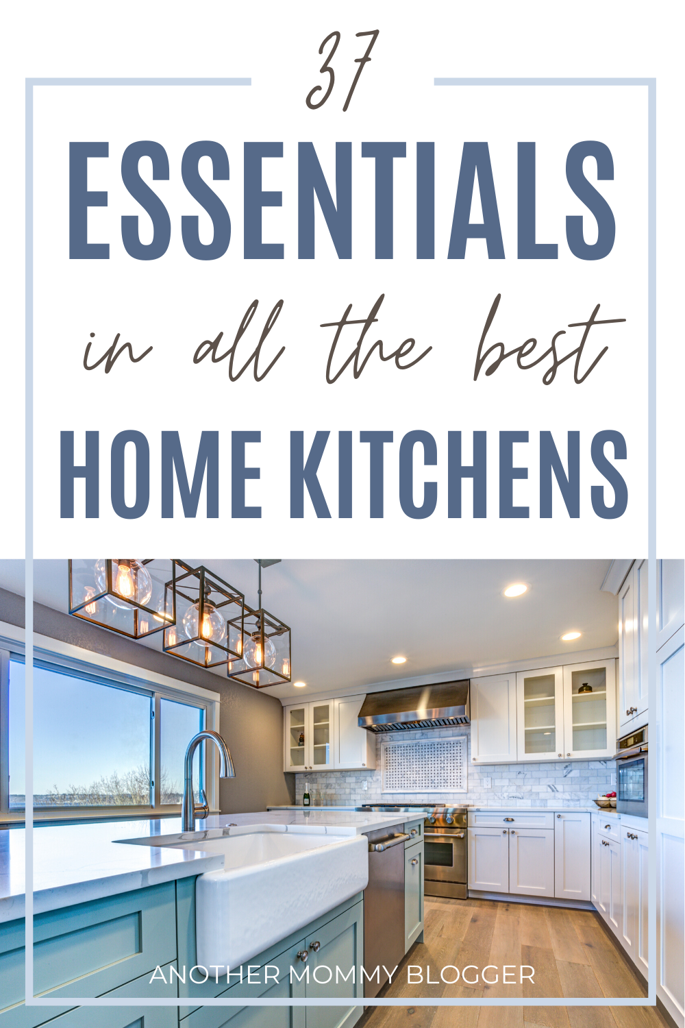 Grab this kitchen essentials list to stock up on everything you’ll need to cook in your new home kitchen. #homedecor #kitchen