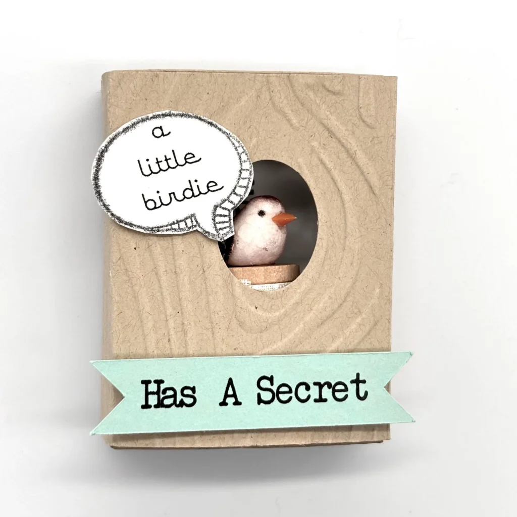 A little birdie has a secret pregnancy announcement box for parents.
