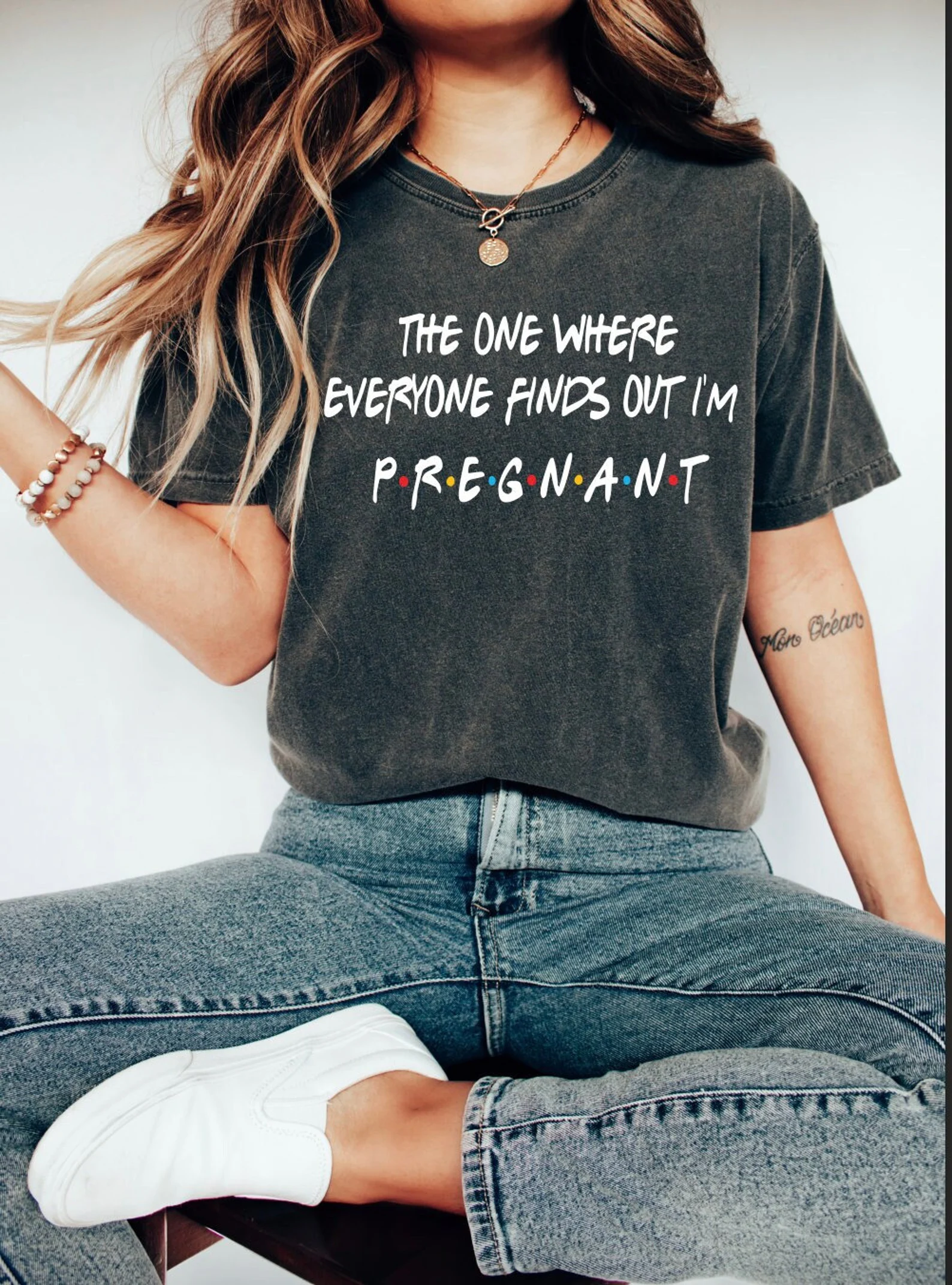 FRIENDS sitcom pregnancy announcement shirt.