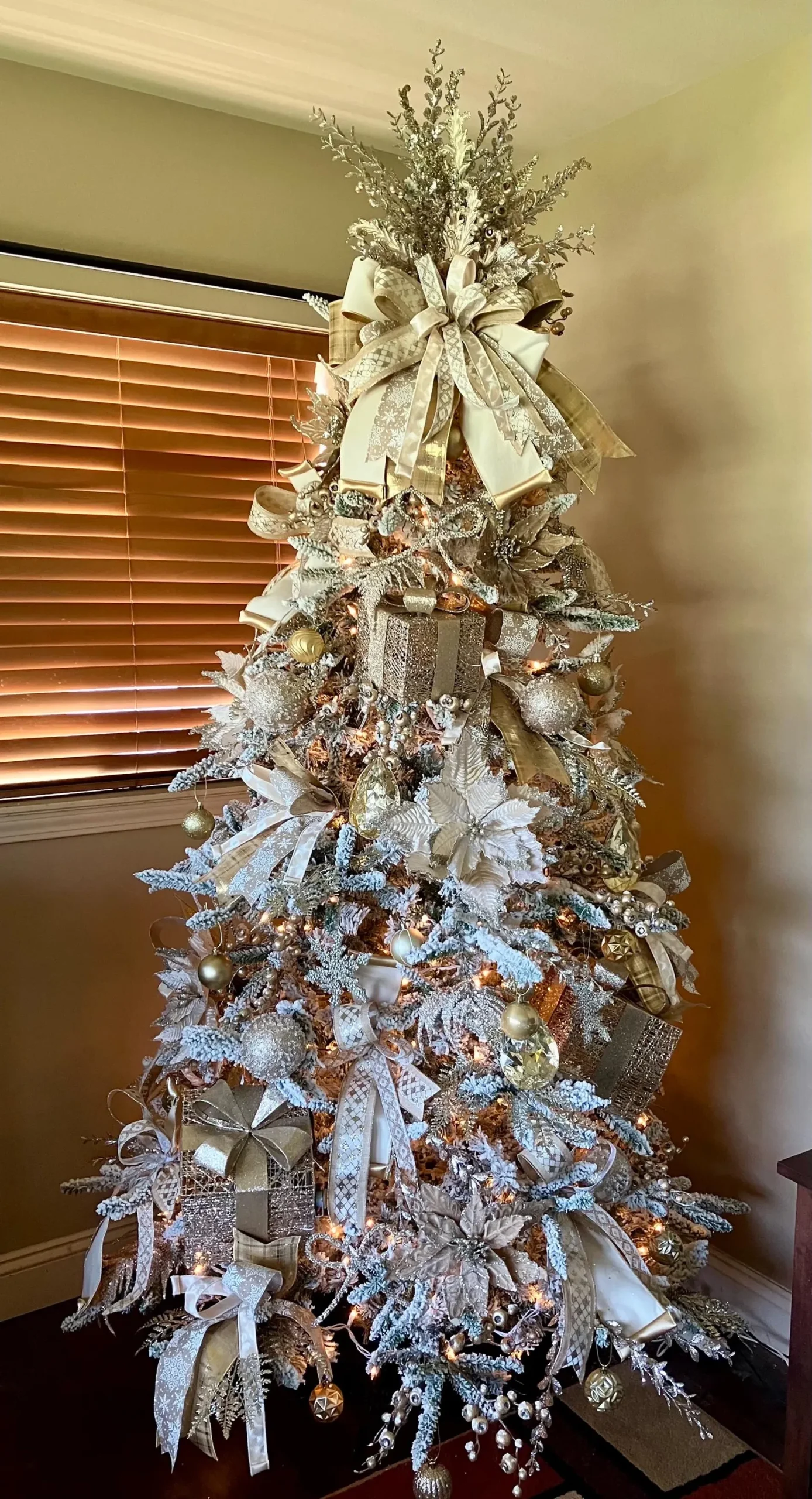 Gold and ivory christmas tree package