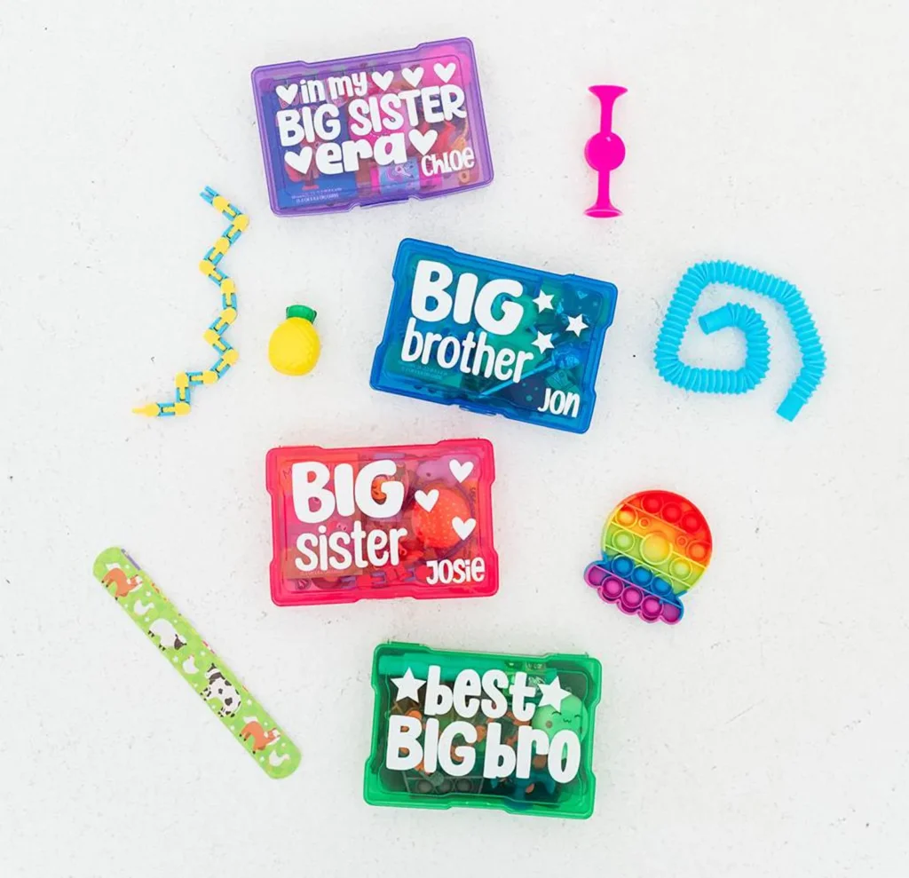 Big sibling pregnancy announcement gifts.