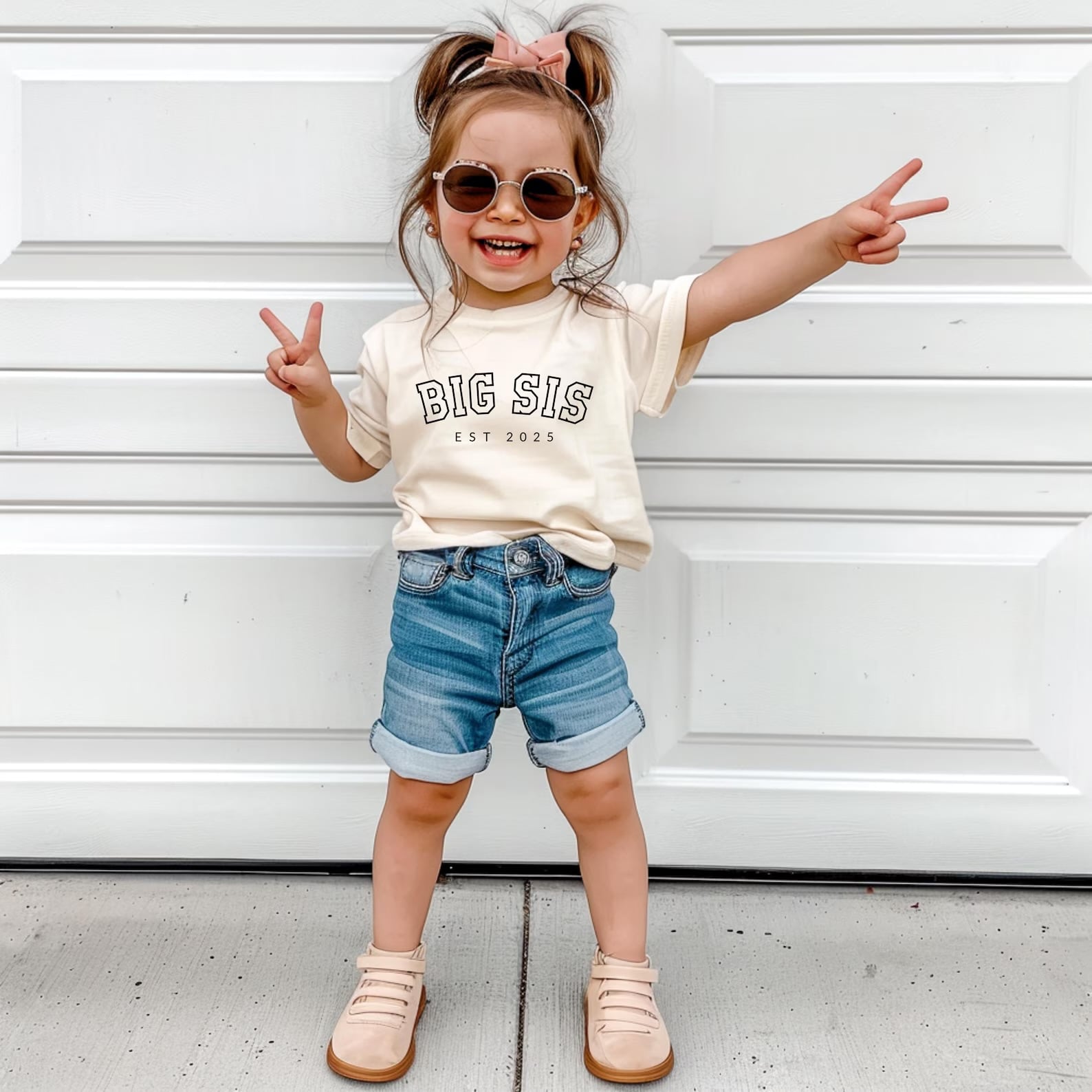 Big sister pregnancy announcement shirt.