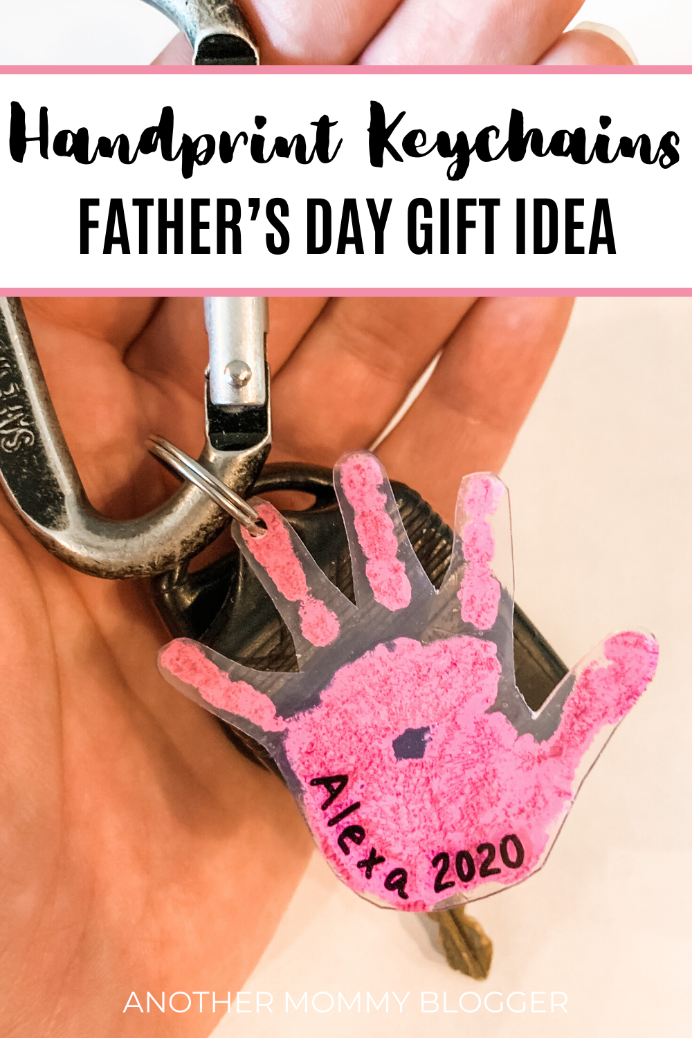 Kids Handprint Craft Keychains for Father’s Day gifts. #kidscrafts #fathersday