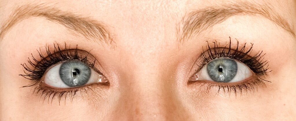 Silly George Heart Eyes Mascara