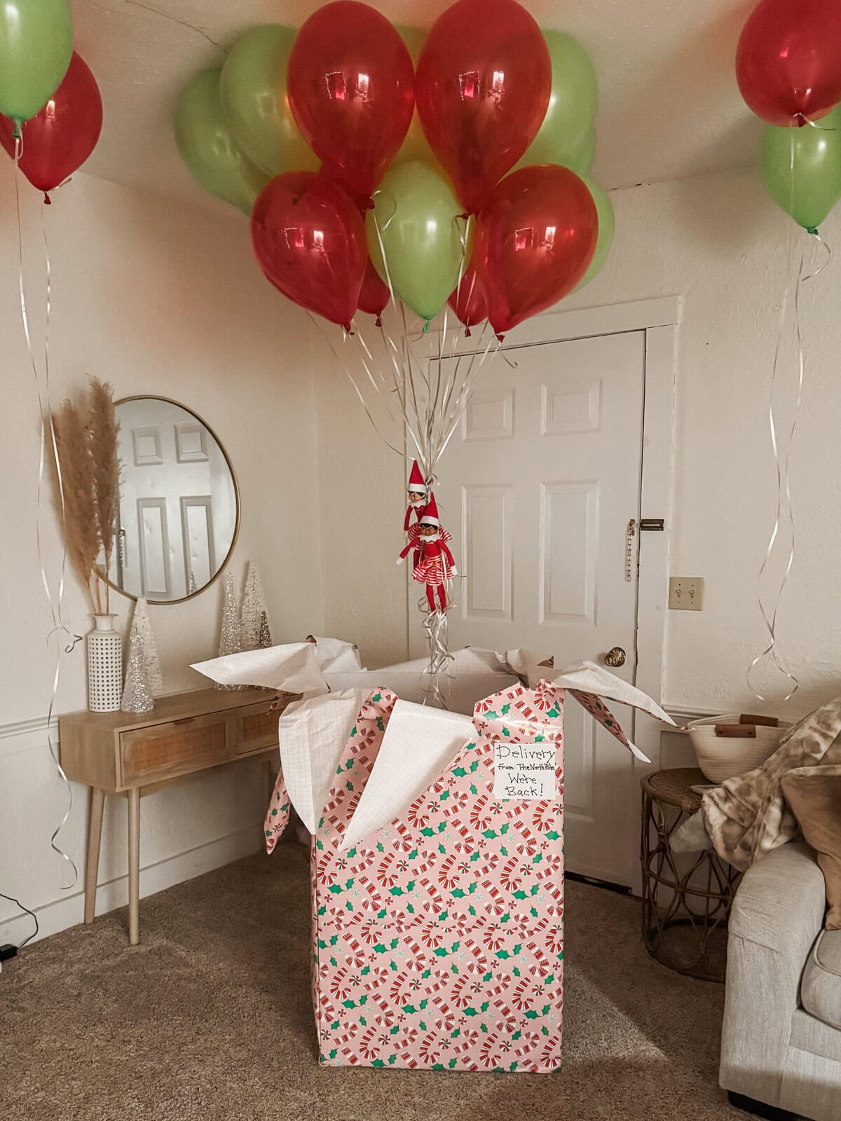 Elf on the shelf balloon arrival ideas