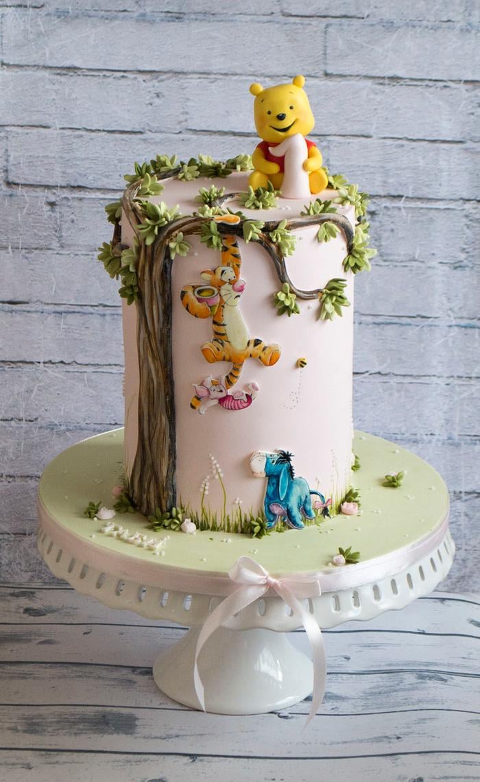 Winnie the Pooh cake with Pooh and friends