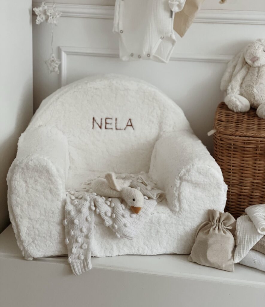 Personalized kids chair