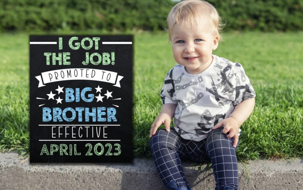 Sibling pregnancy announcement