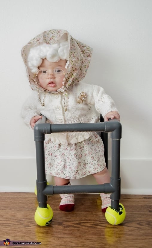 Little old lady costume for toddler girls.